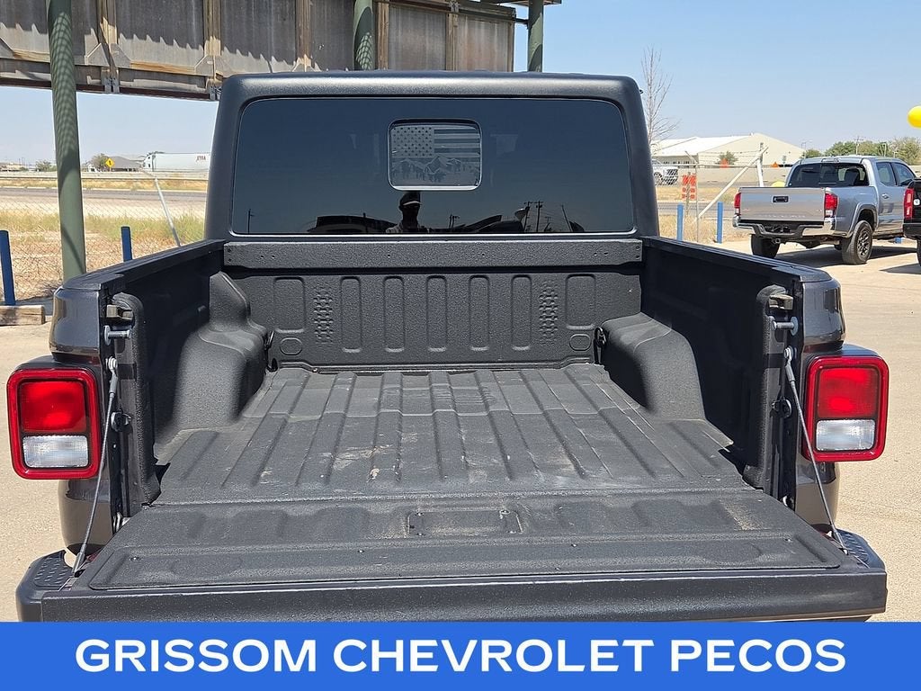 2023 Jeep Gladiator Willys