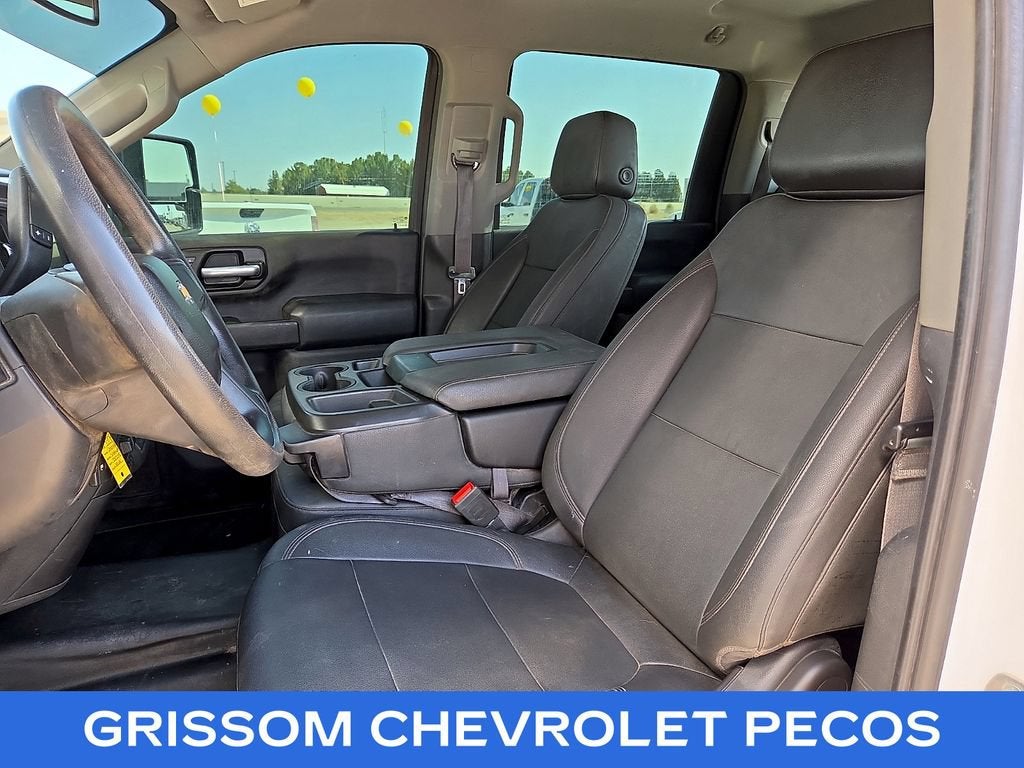 2023 Chevrolet Silverado 3500HD CC Work Truck
