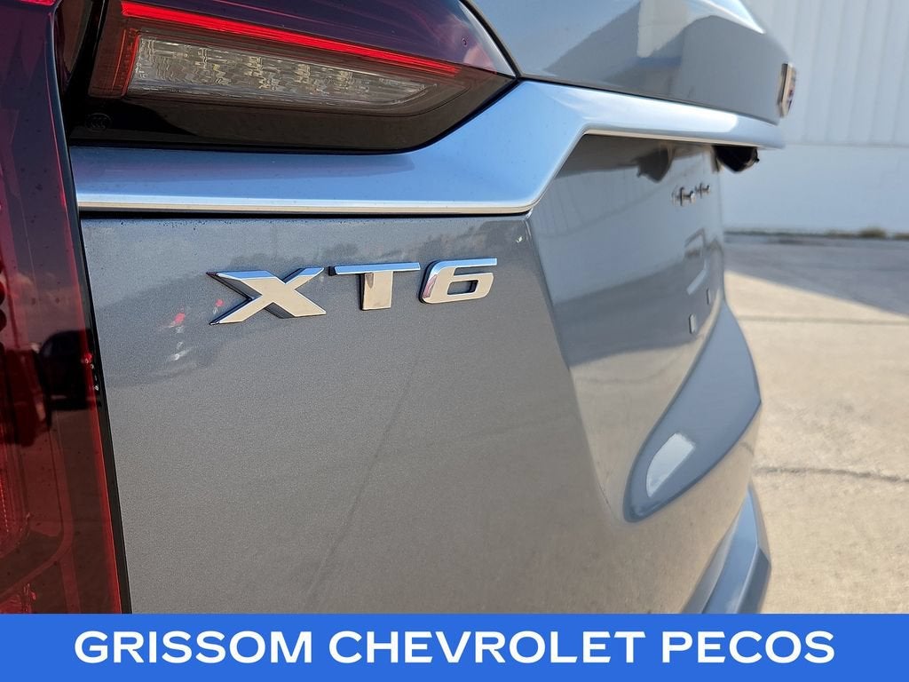 2025 Cadillac XT6 FWD Premium Luxury