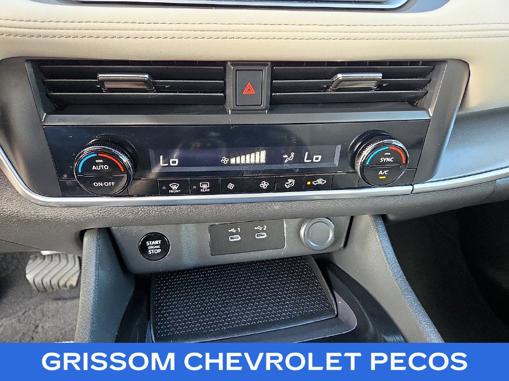 2024 Nissan Rogue SV