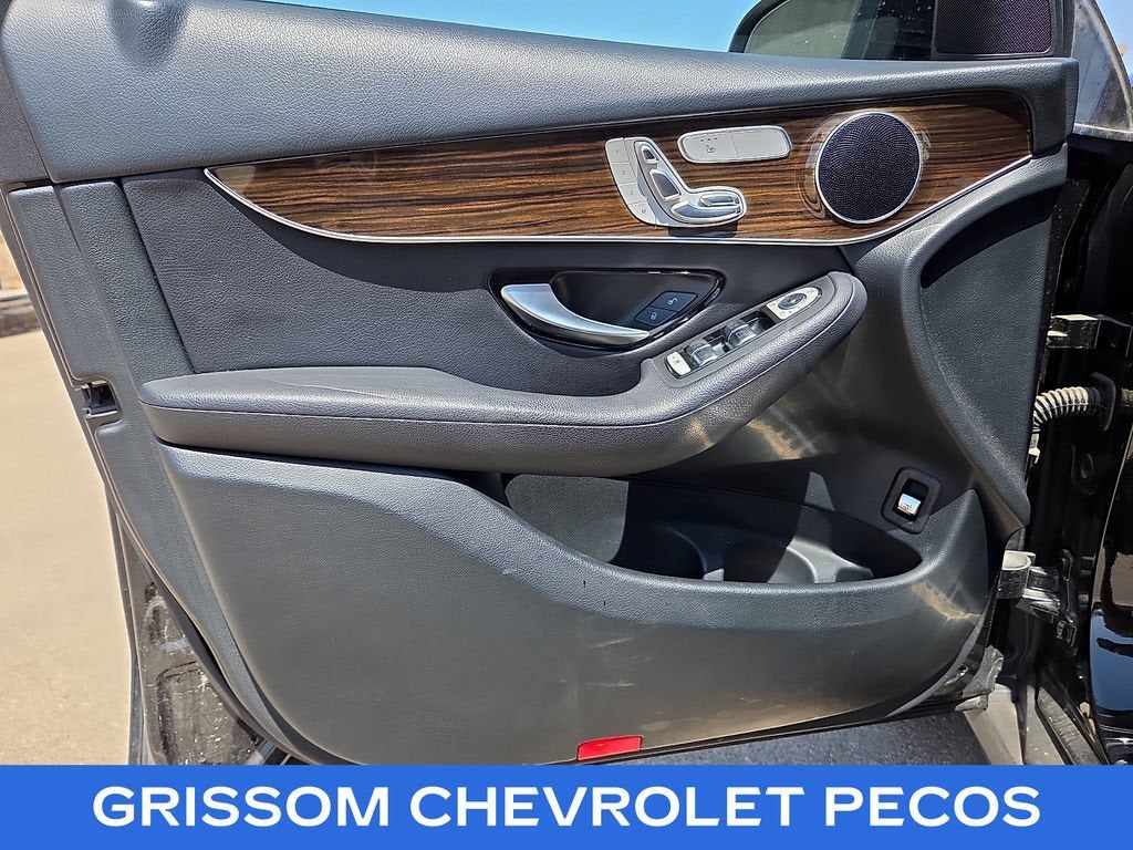 2019 Mercedes-Benz GLC 300 GLC 300